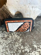 Load image into Gallery viewer, Dorado Hand-tooled Wallet