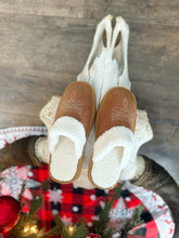 Load image into Gallery viewer, Dolly Bootstitch Slippers - Fawn