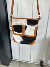 Load image into Gallery viewer, Taragon Hair-on Hide Canvas Hairon Bag