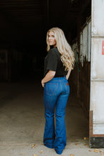 Load image into Gallery viewer, Wrangler Retro Bailey Trouser Jean