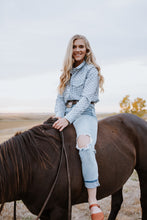 Load image into Gallery viewer, High Waist Knee Ripped Mom Jeans