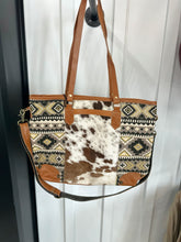 Load image into Gallery viewer, Bison Ridge Hair-on Hide Tote Bag