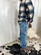 Load image into Gallery viewer, Boys Wrangler Retro® Relaxed Boot Jean