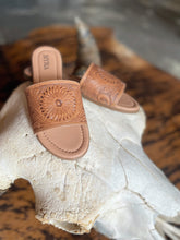 Load image into Gallery viewer, Wappal Western Hand-Tooled Sandals