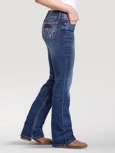 Load image into Gallery viewer, Women's Wrangler Retro Mae Medium Wash Jeans