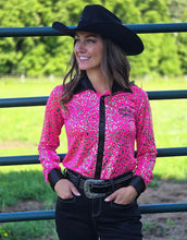 Load image into Gallery viewer, Pullover Button Up Hot Pink Leopard Jersey Black Trim
