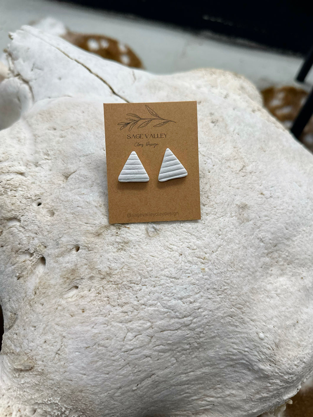 White Textured Triangular Clay Stud Earrings