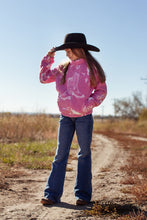 Load image into Gallery viewer, Wrangler® X Barbie Sherpa Jacket - Pink
