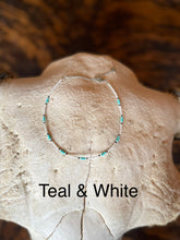 Load image into Gallery viewer, Western Beaded Choker&#39;s
