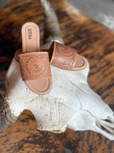Load image into Gallery viewer, Wappal Western Hand-Tooled Sandals
