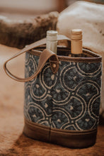 Load image into Gallery viewer, COOL BLUE WINE BAG
