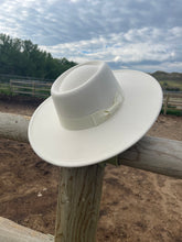 Load image into Gallery viewer, The Miranda Hat &quot;Ivory&quot;
