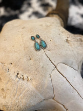 Load image into Gallery viewer, Turquoise Vintage Drop Earring
