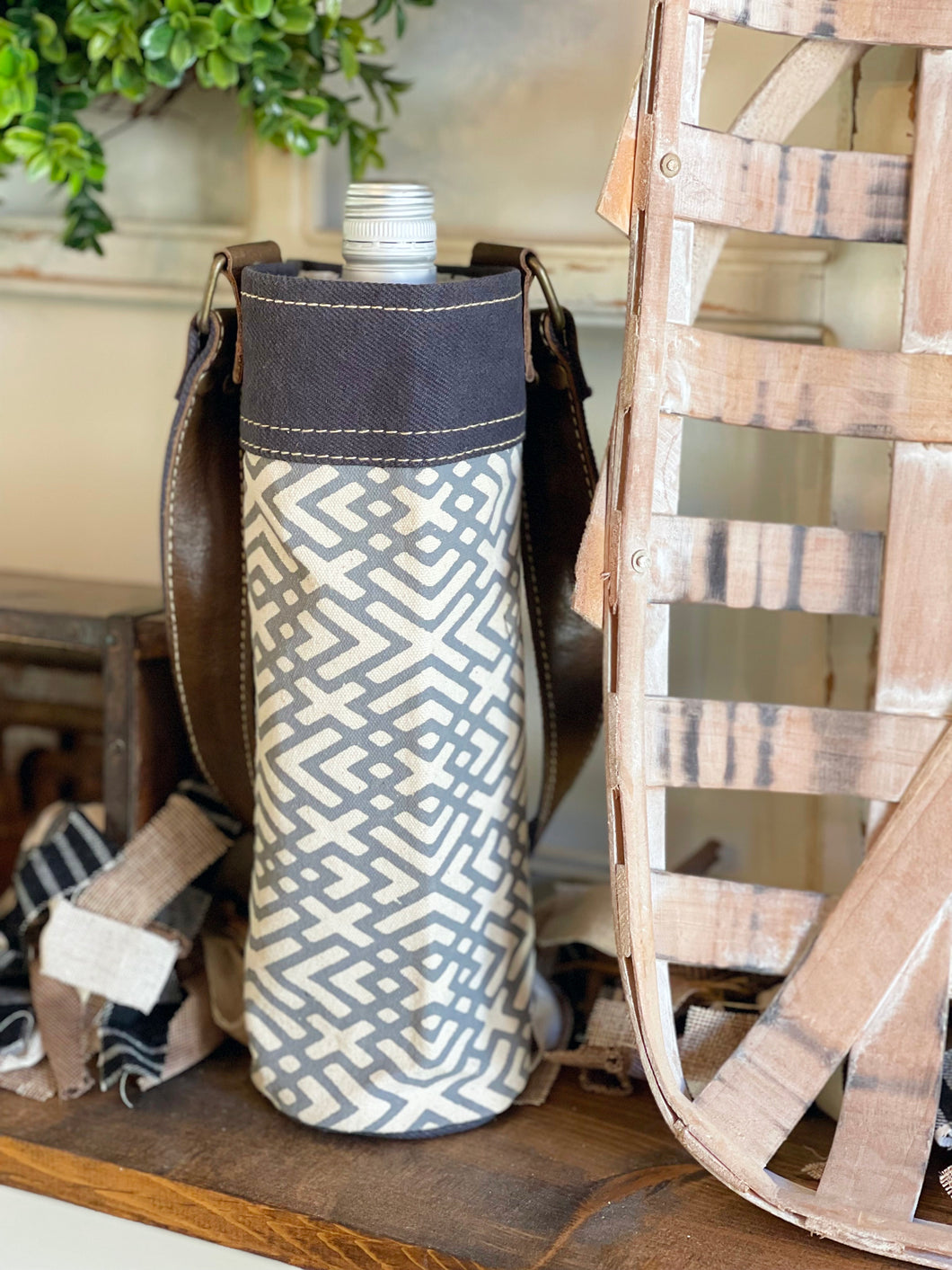 The “X Print” Wine Bag